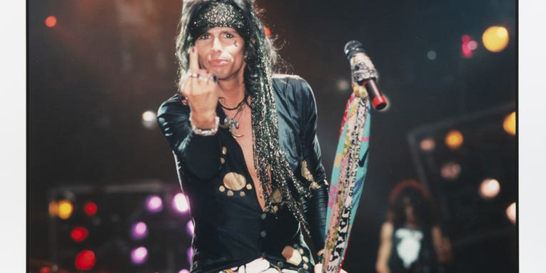 45 portraits of iconic rockstars ‘flipping the bird’ now up for auction 45 portraits of iconic rockstars ‘flipping the bird’ now up for auction