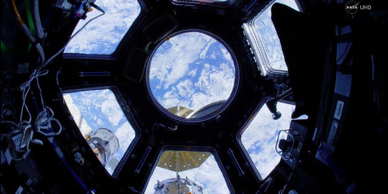 Watch This Ultra-HD “Fly Through” Video of the International Space Station Watch This Ultra-HD “Fly Through” Video of the International Space Station