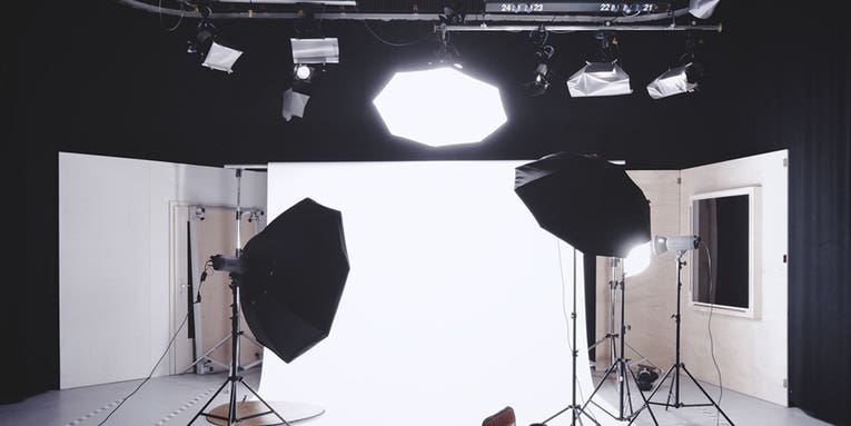 Affordable lighting gear for beginner photographers Affordable lighting gear for beginner photographers