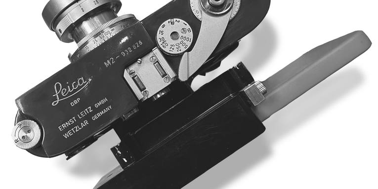 There are better ways to enjoy your old 35mm gear than this iPhone-to-film-camera adapter There are better ways to enjoy your old 35mm gear than this iPhone-to-film-camera adapter