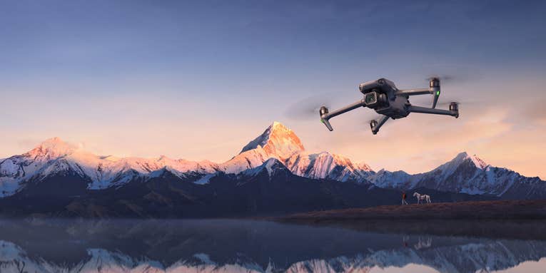 DJI announces the Mavic 3 Classic: a cheaper alternative with a single lens DJI announces the Mavic 3 Classic: a cheaper alternative with a single lens