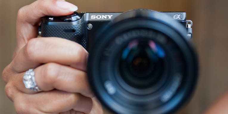 Hands-On: Sony NEX-5R