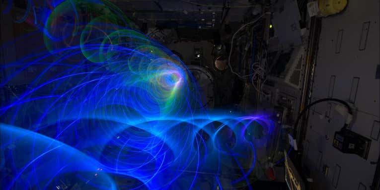 Japanese Astronaut Uses Custom Device To Create Light Painting Photos in Space Japanese Astronaut Uses Custom Device To Create Light Painting Photos in Space