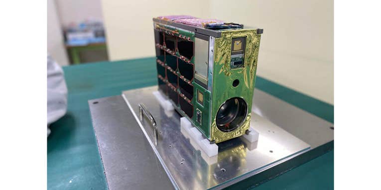 A modified Pentax 300mm f/4 heads into space aboard a nanosatellite A modified Pentax 300mm f/4 heads into space aboard a nanosatellite