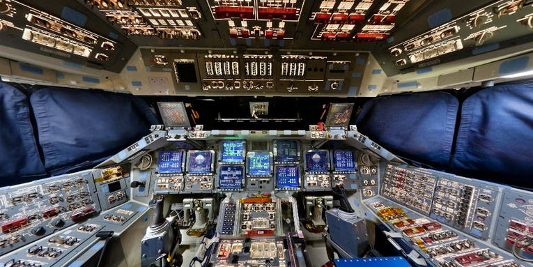 Interactive Panorama Photo Takes You Inside The Space Shuttle Discovery Interactive Panorama Photo Takes You Inside The Space Shuttle Discovery