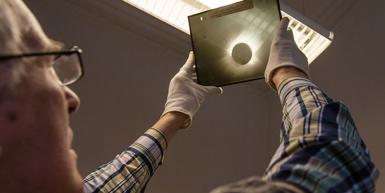 Astronomer Discovers Amazing 120-Year-Old Photographs of Space Astronomer Discovers Amazing 120-Year-Old Photographs of Space