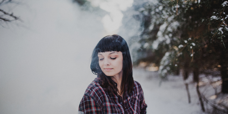 How to safely use smoke bombs in portraits How to safely use smoke bombs in portraits